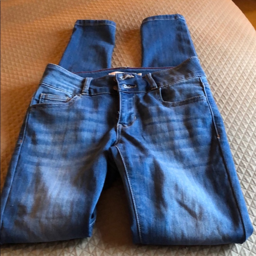 Blue skinny jeans
